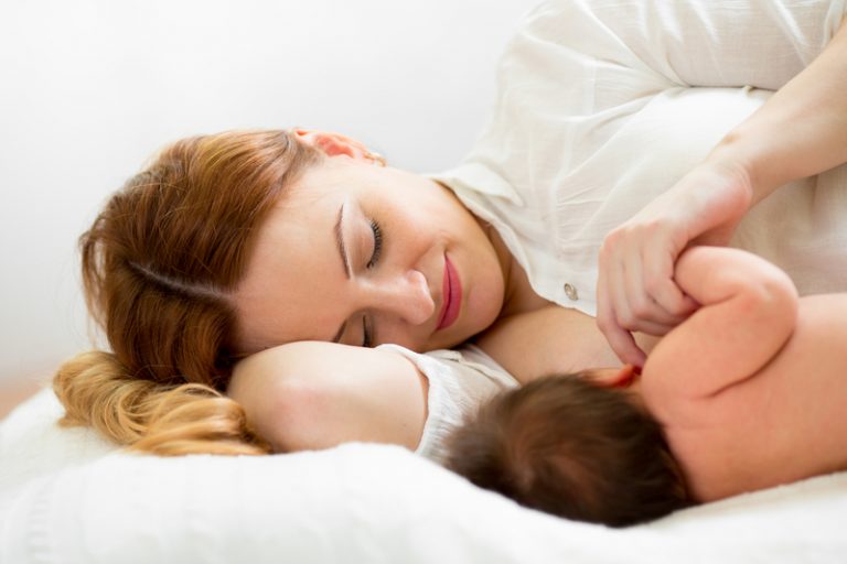 15 Things NEVER to Say to a Breastfeeding Mother (And Cheeky Responses If You Cop These)