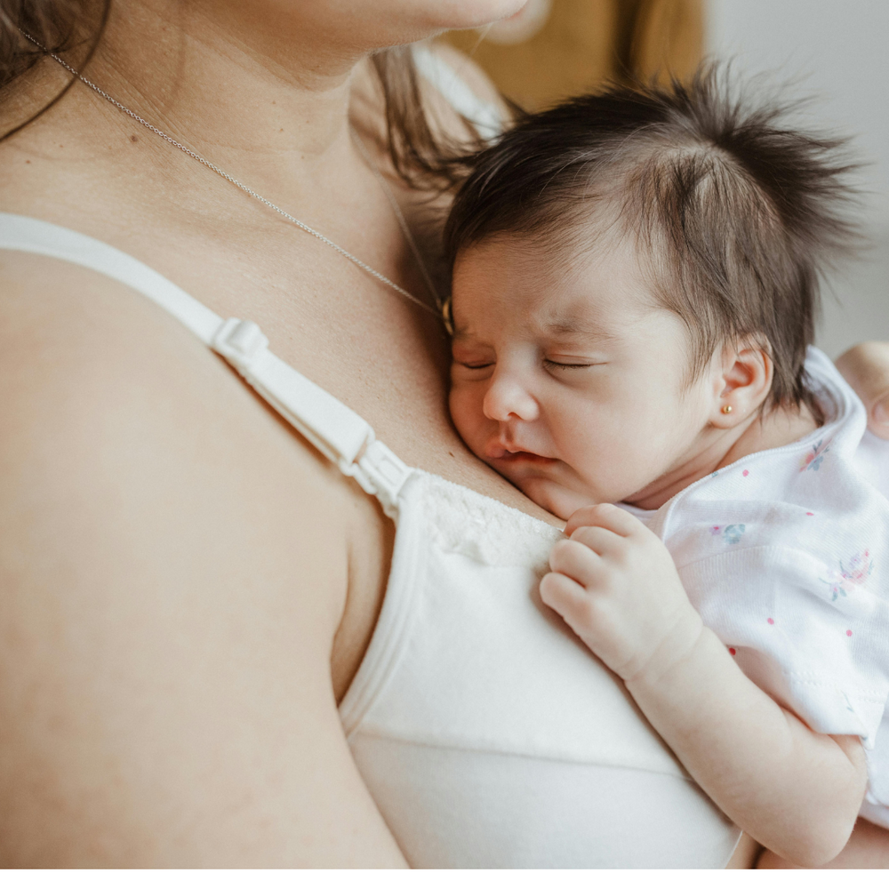 Will a Bed-time Bottle Help Your Breastfed Baby Sleep?
