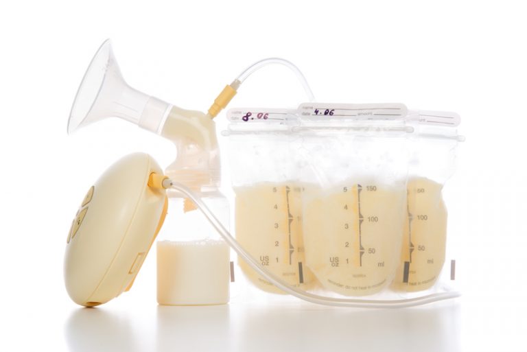 Everything You Need to Know About Storing And Feeding Expressed Breast Milk
