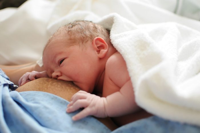 Breastfeeding: 6 top tips for the first 3 days